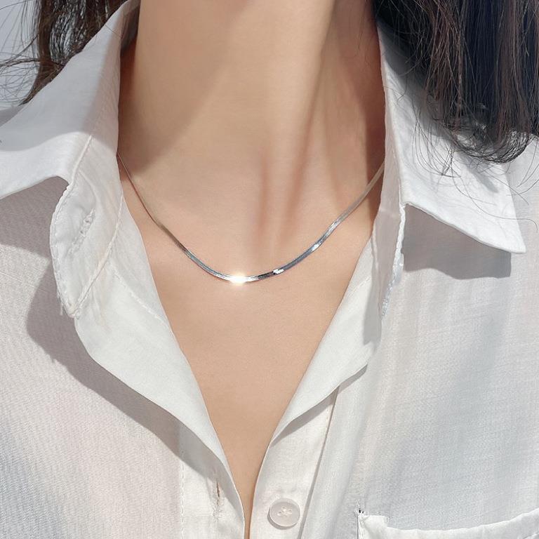 AWT-179 Thin Snake Chain – Elegant Stainless Steel Necklace, Stylish Jewellery Accessory for Women
